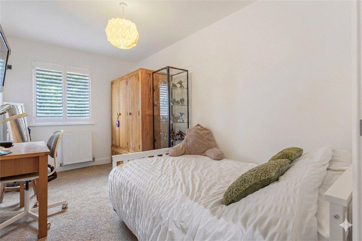 2 bedroom property for sale in Upnor Road | Robinson Michael & Jackson