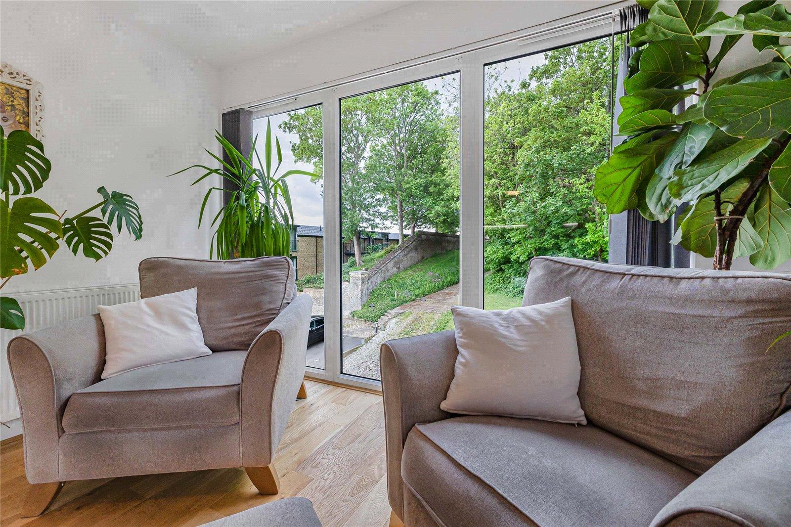 2 bedroom property for sale in Upnor Road | Robinson Michael & Jackson