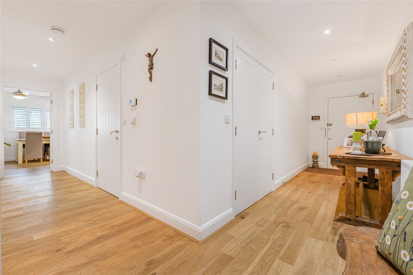 2 bedroom property for sale in Upnor Road | Robinson Michael & Jackson