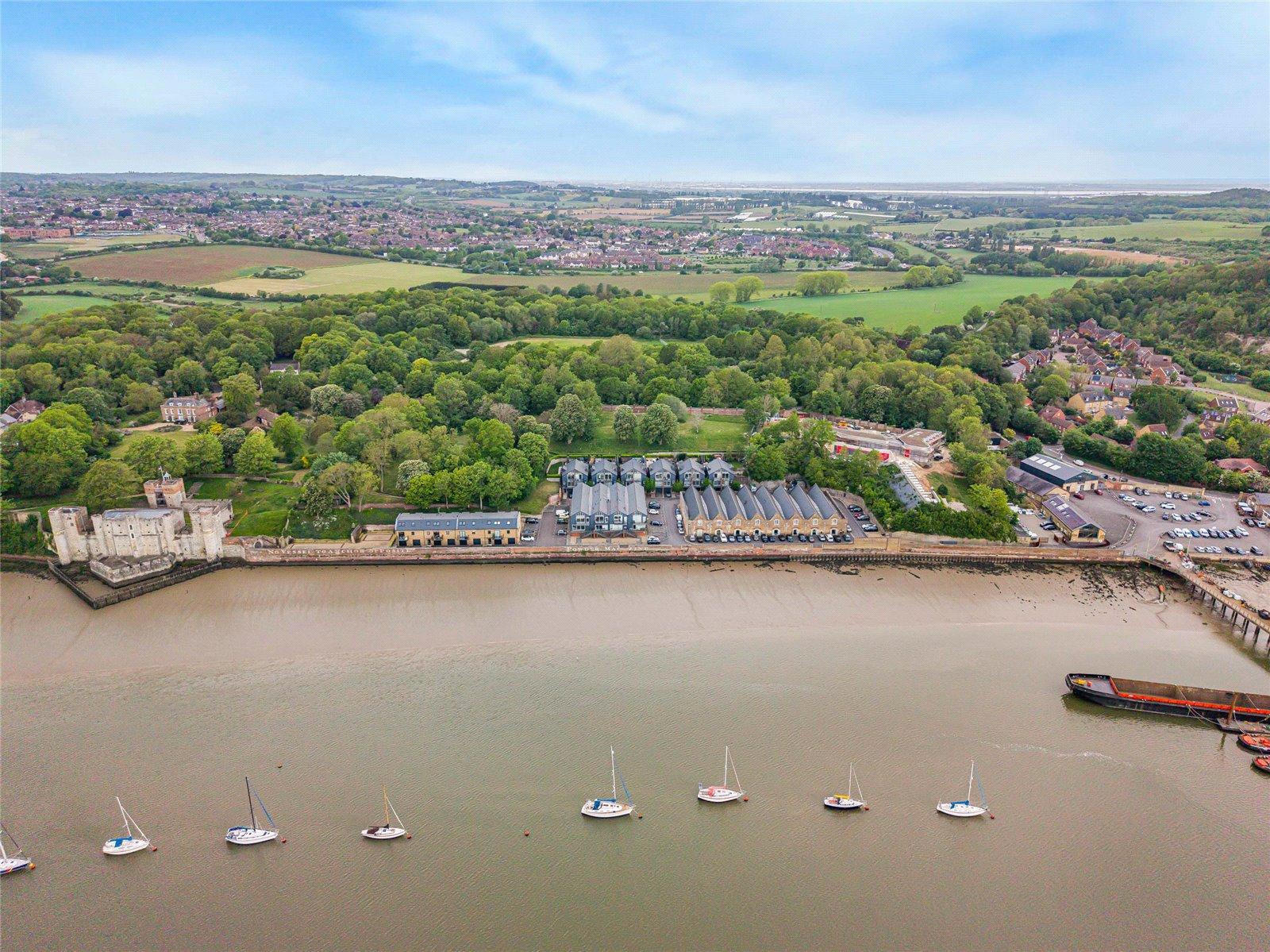 2 bedroom property for sale in Upnor Road | Robinson Michael & Jackson