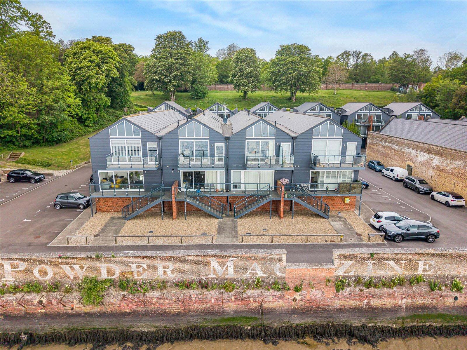 2 bedroom property for sale in Upnor Road | Robinson Michael & Jackson