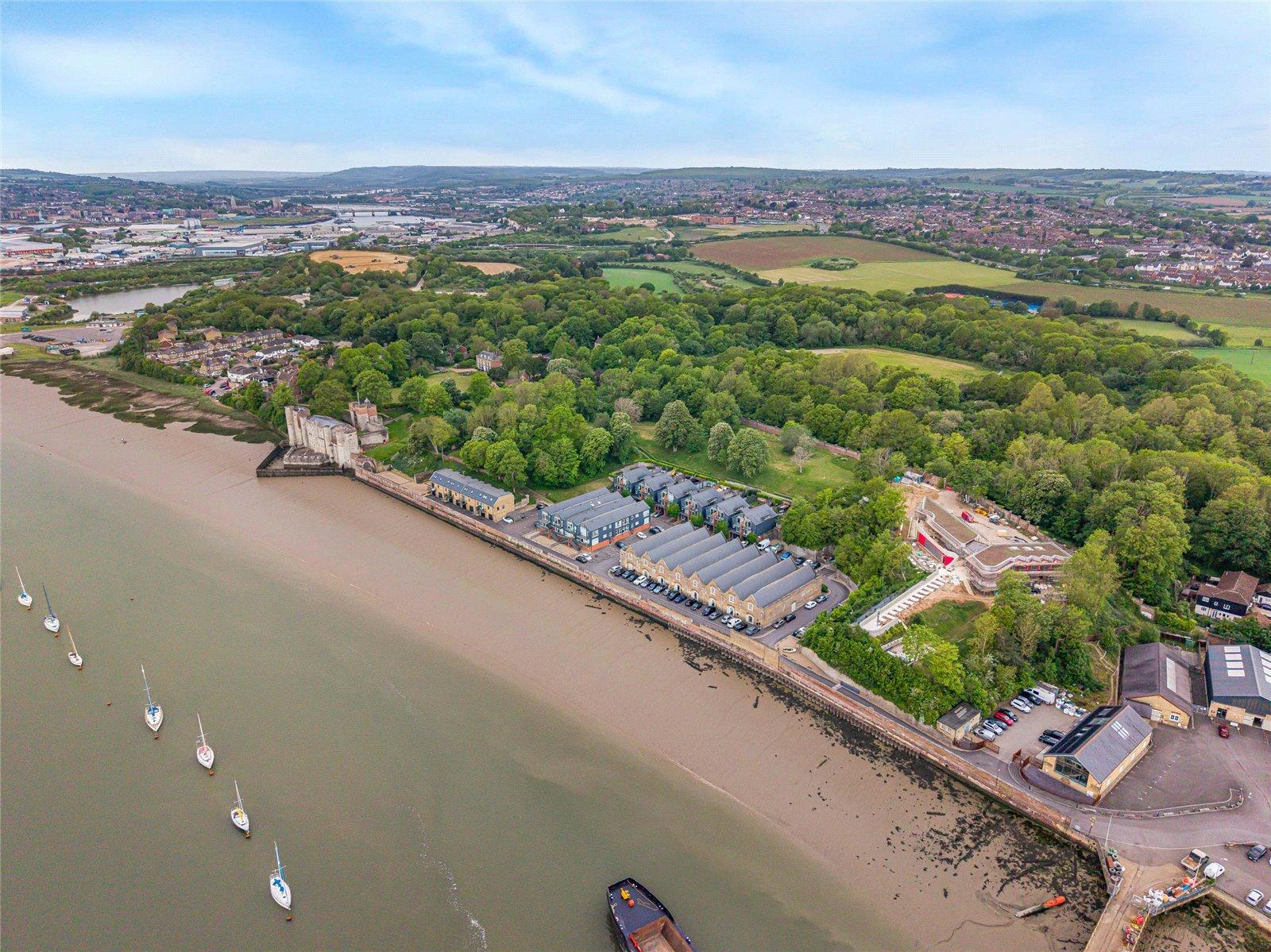2 bedroom property for sale in Upnor Road | Robinson Michael & Jackson