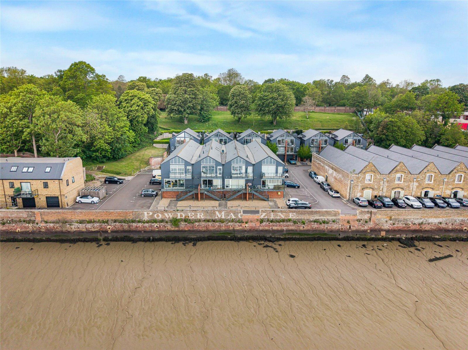 2 bedroom property for sale in Upnor Road | Robinson Michael & Jackson