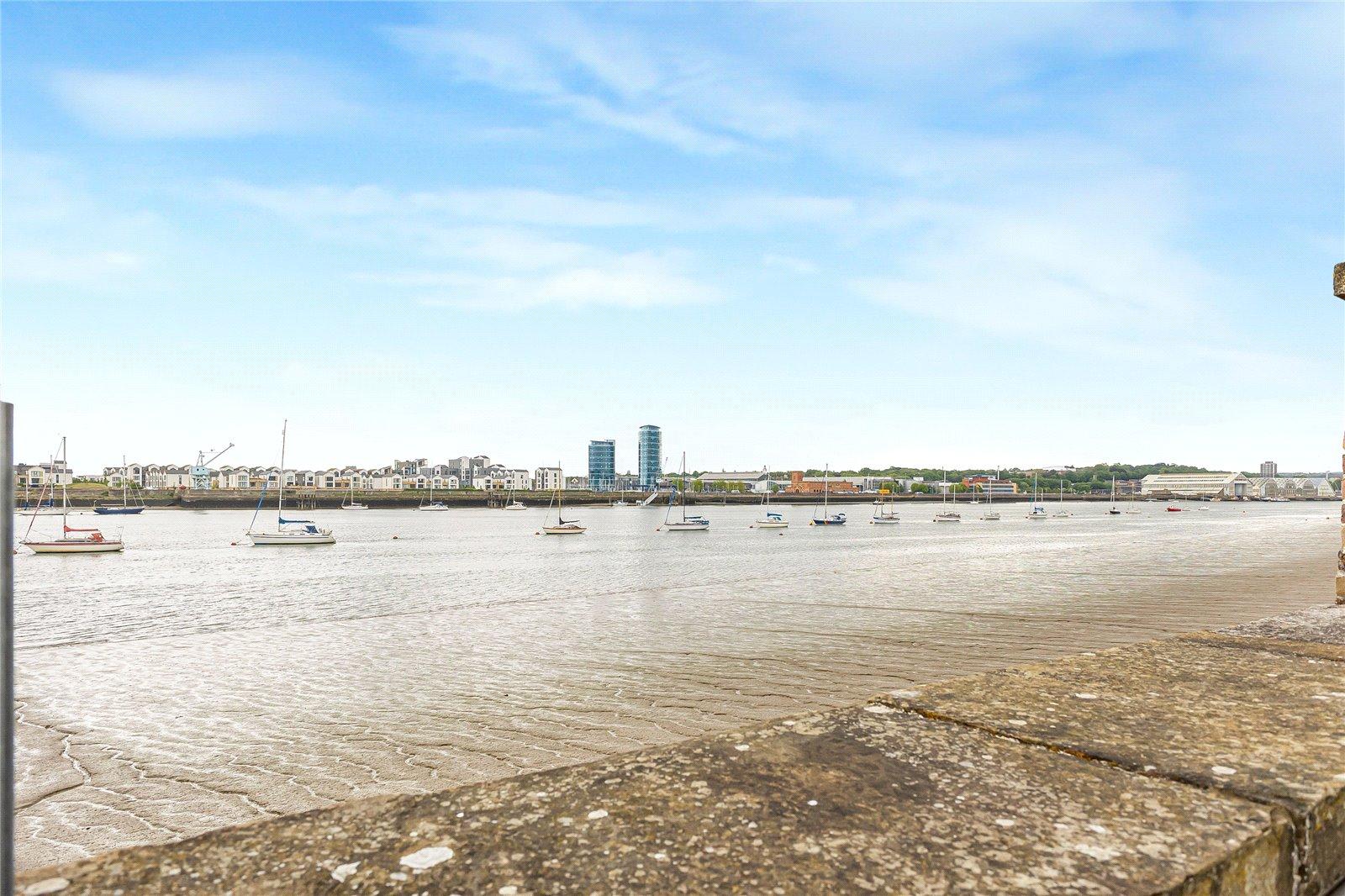 2 bedroom property for sale in Upnor Road | Robinson Michael & Jackson