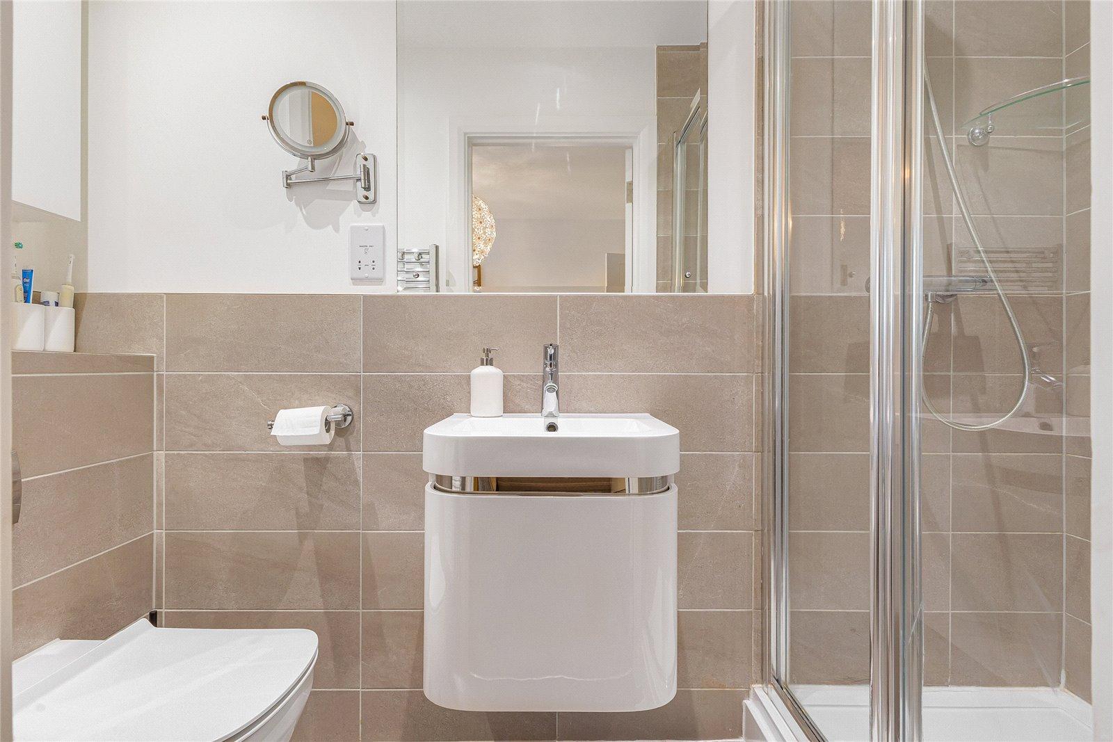 2 bedroom property for sale in Upnor Road | Robinson Michael & Jackson