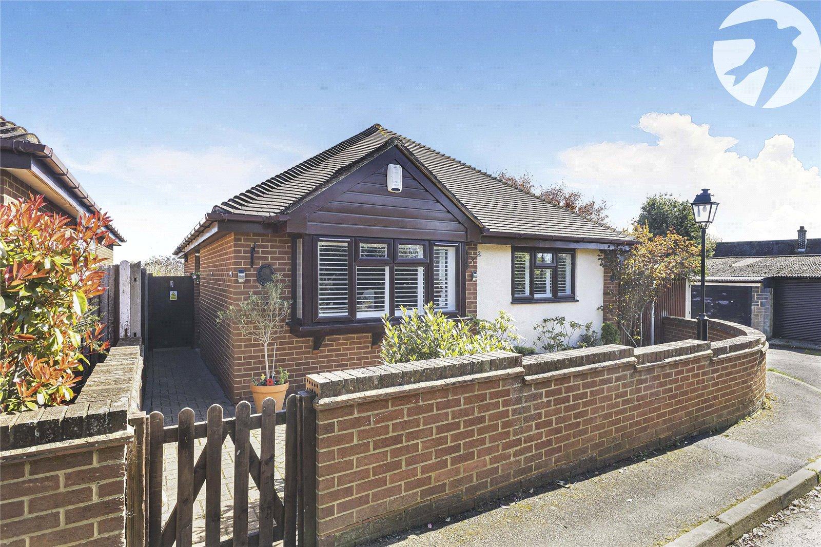2 bedroom bungalow for sale in Strood | Robinson Michael & Jackson