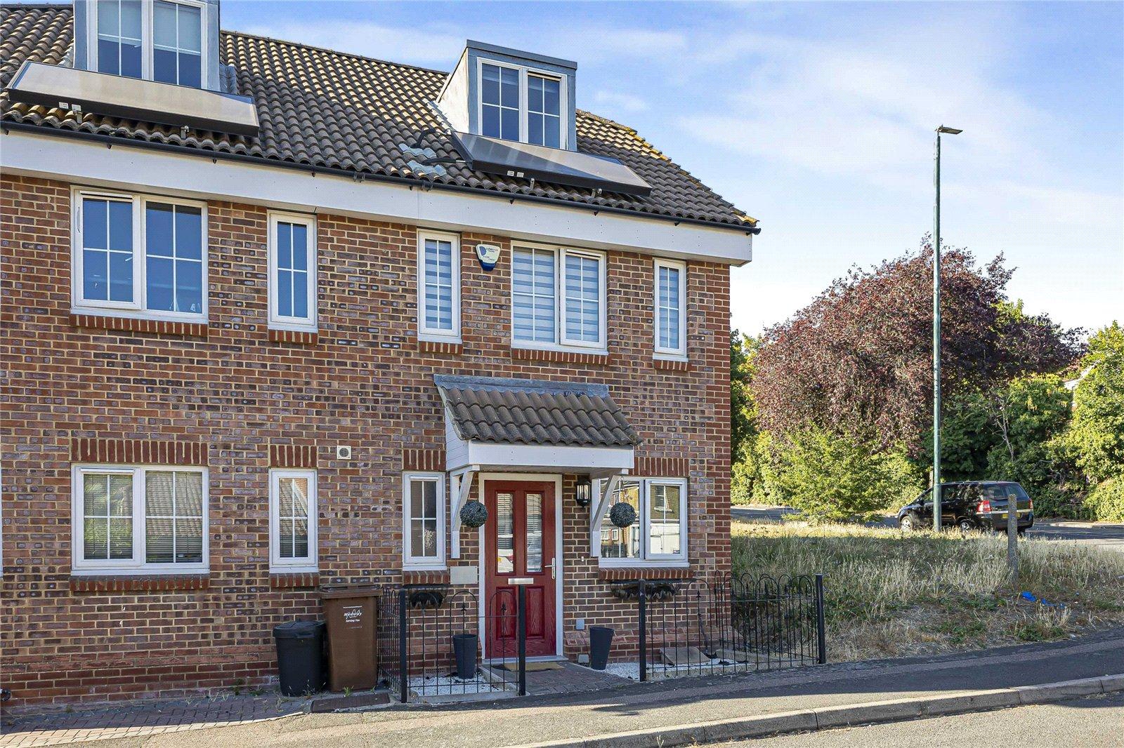 3 bedroom property for sale in Rochester | Robinson Michael & Jackson