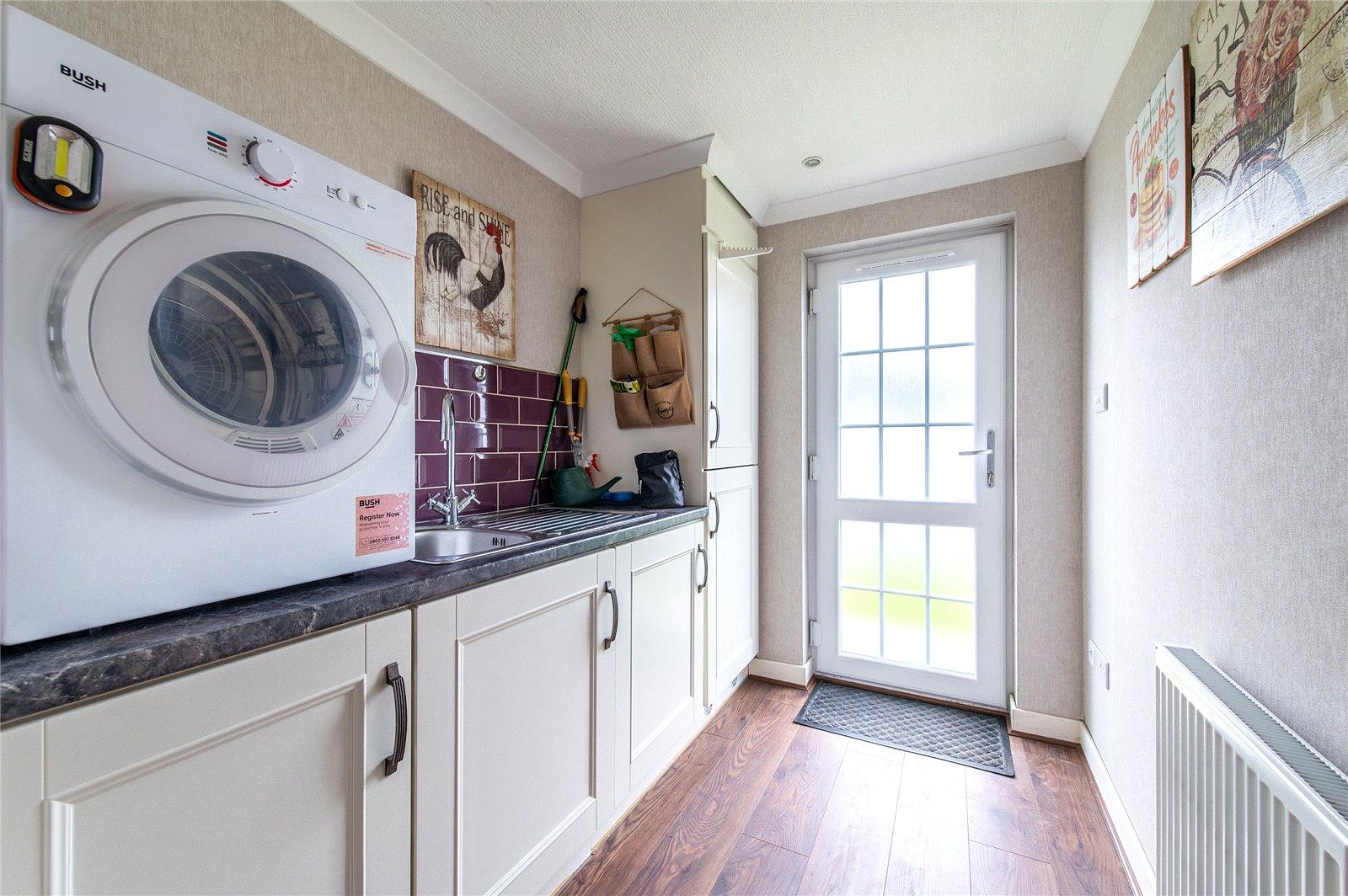 2 bedroom bungalow for sale in Hoo | Robinson Michael & Jackson