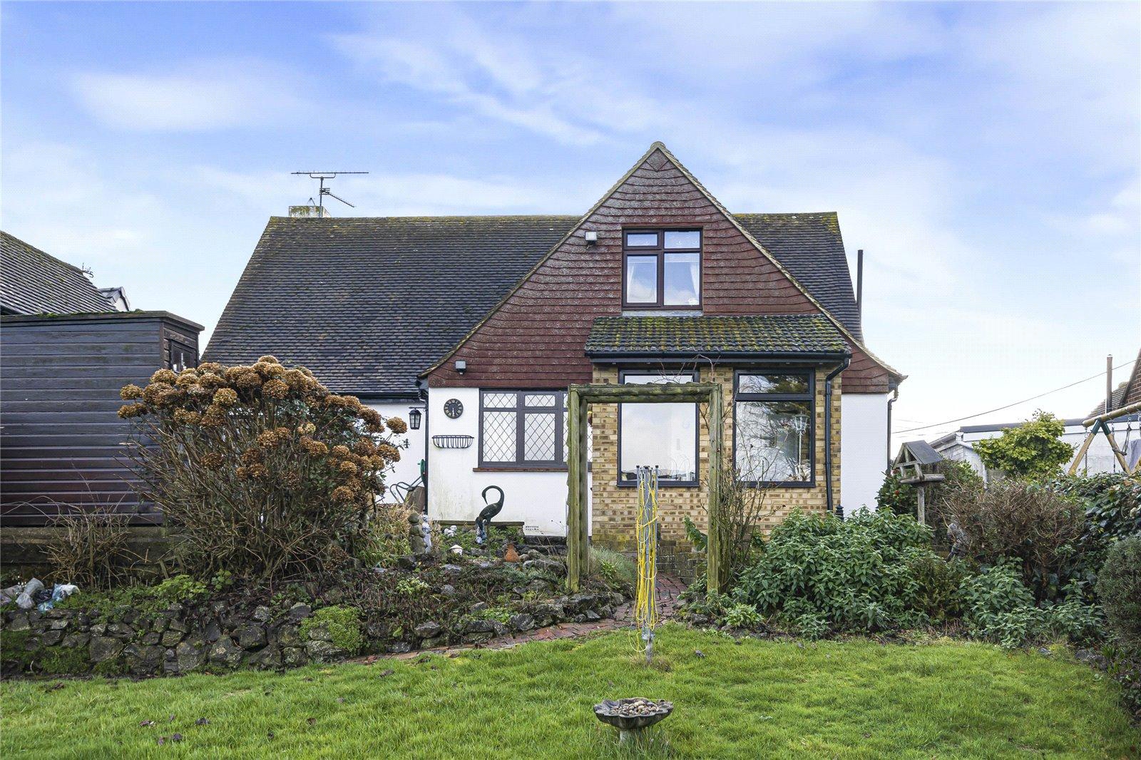 3 bedroom house for sale in High Halstow | Robinson Michael & Jackson