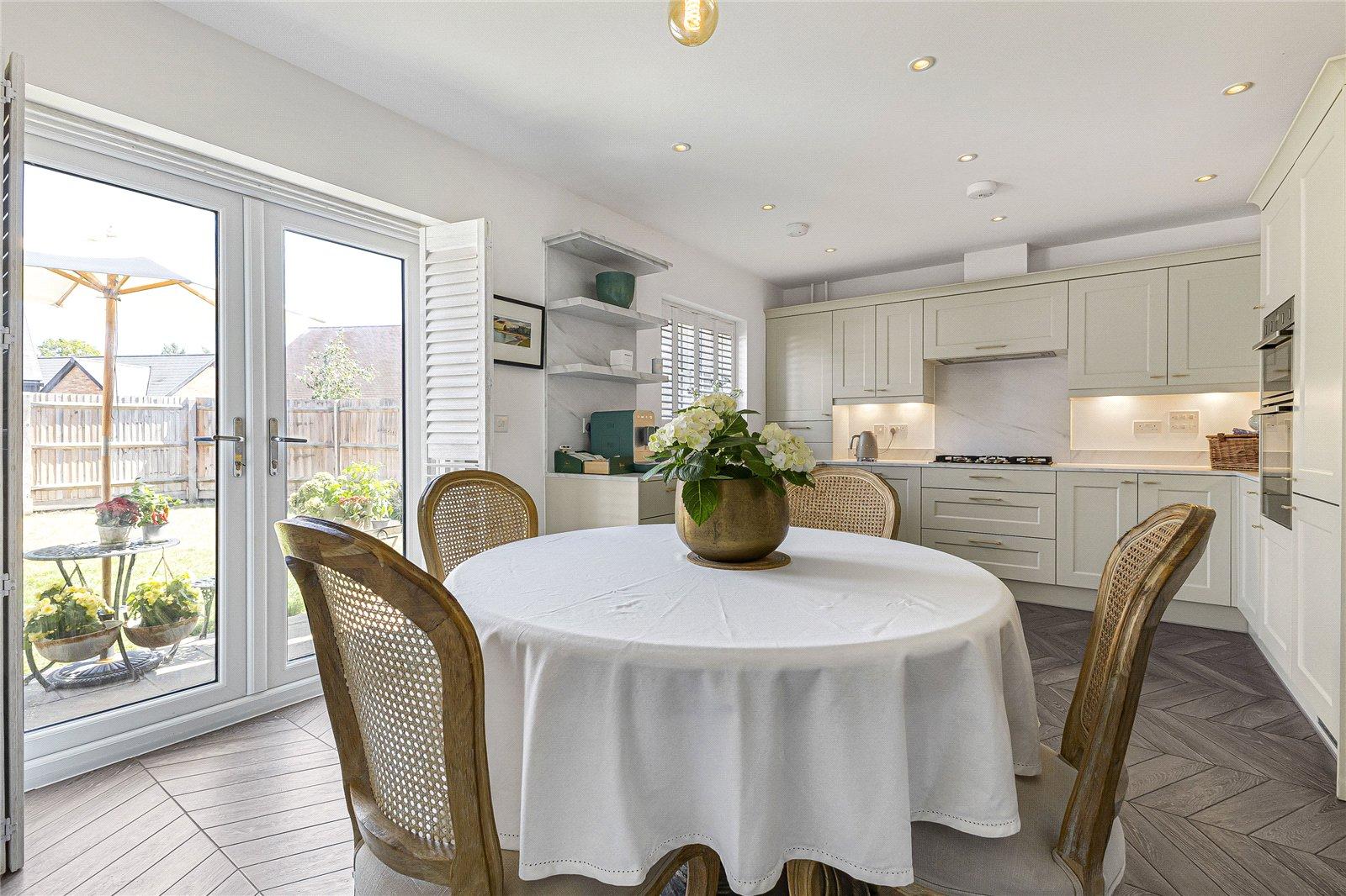 3 bedroom house for sale in Cliffe Woods | Robinson Michael & Jackson