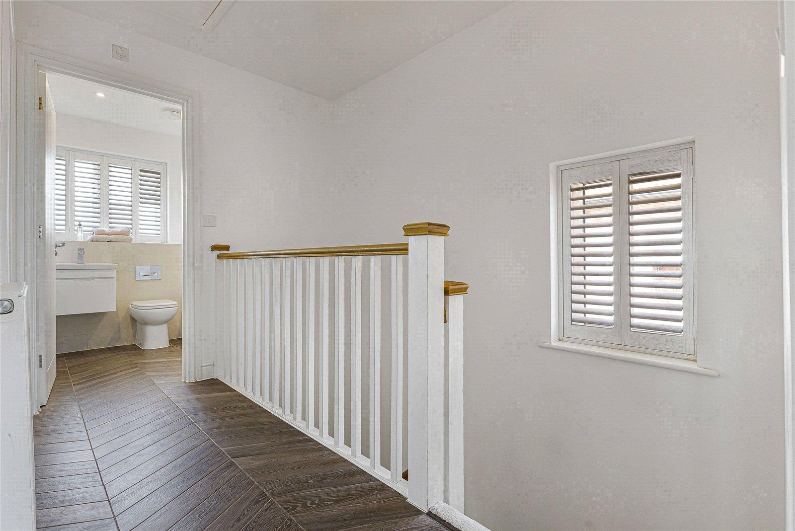 3 bedroom house for sale in Cliffe Woods | Robinson Michael & Jackson