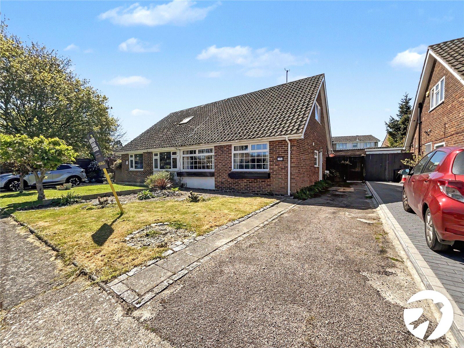 3 bedroom bungalow for sale in Rochester | Robinson Michael & Jackson