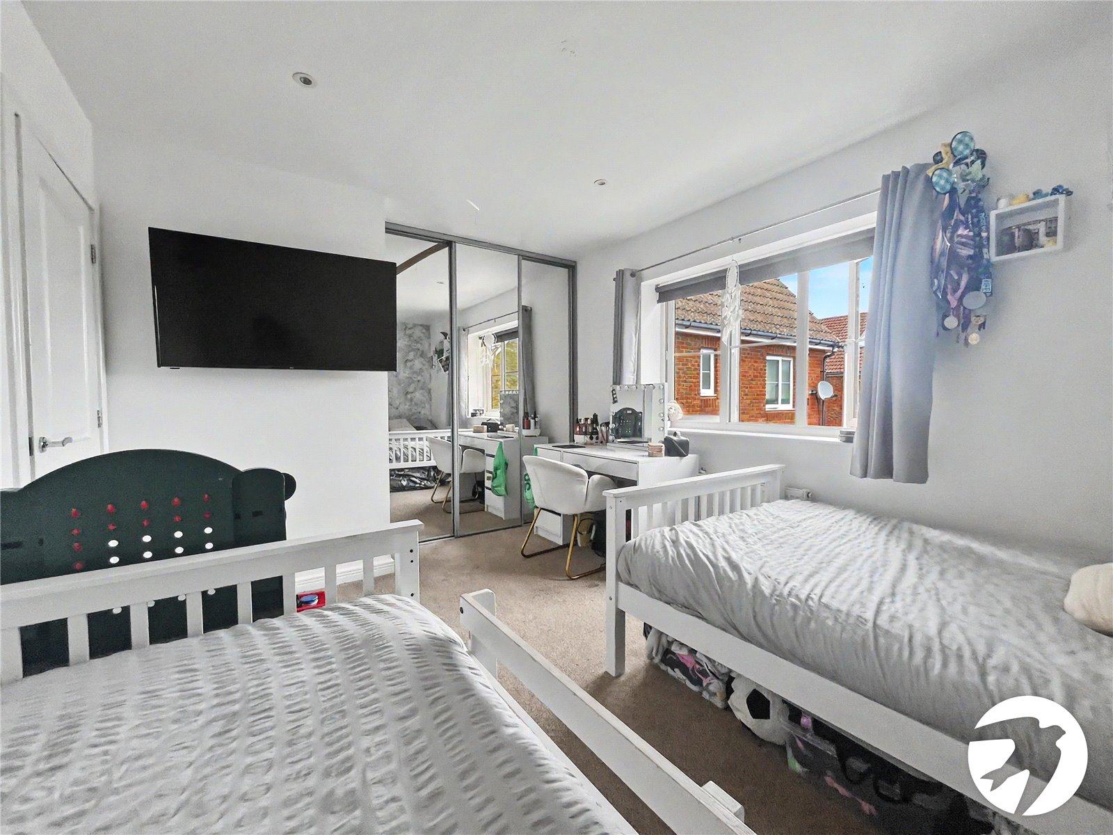 2 bedroom house for sale in Hoo | Robinson Michael & Jackson