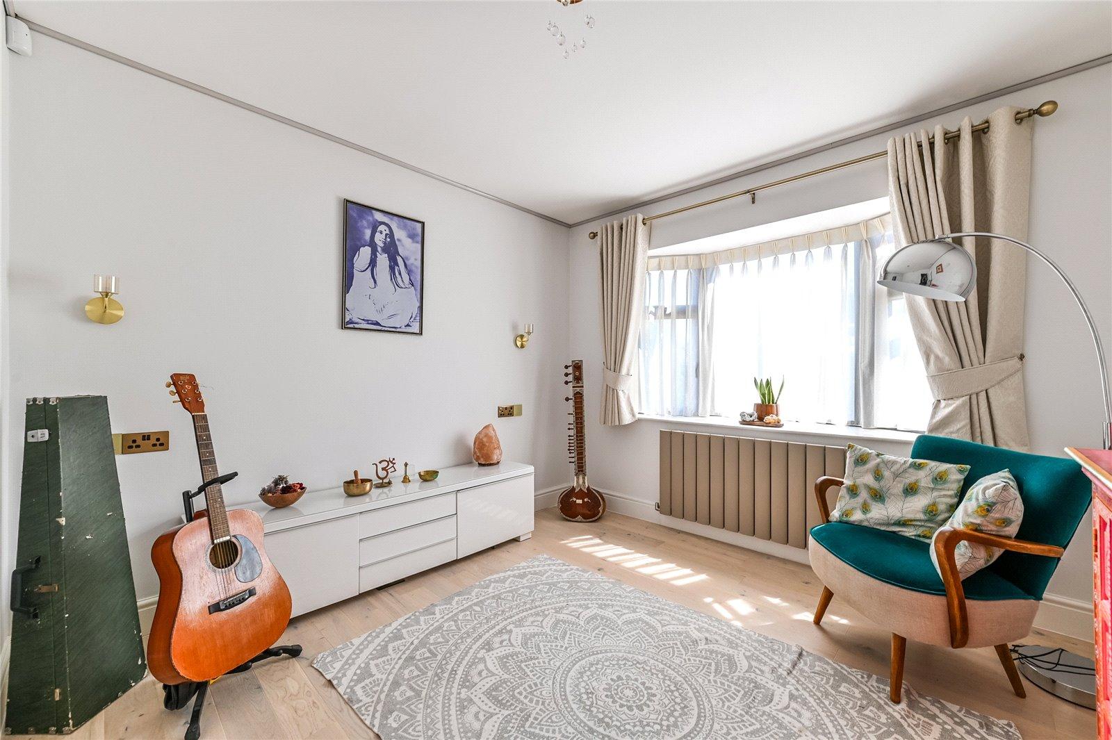4 bedroom house for sale in Rochester | Robinson Michael & Jackson