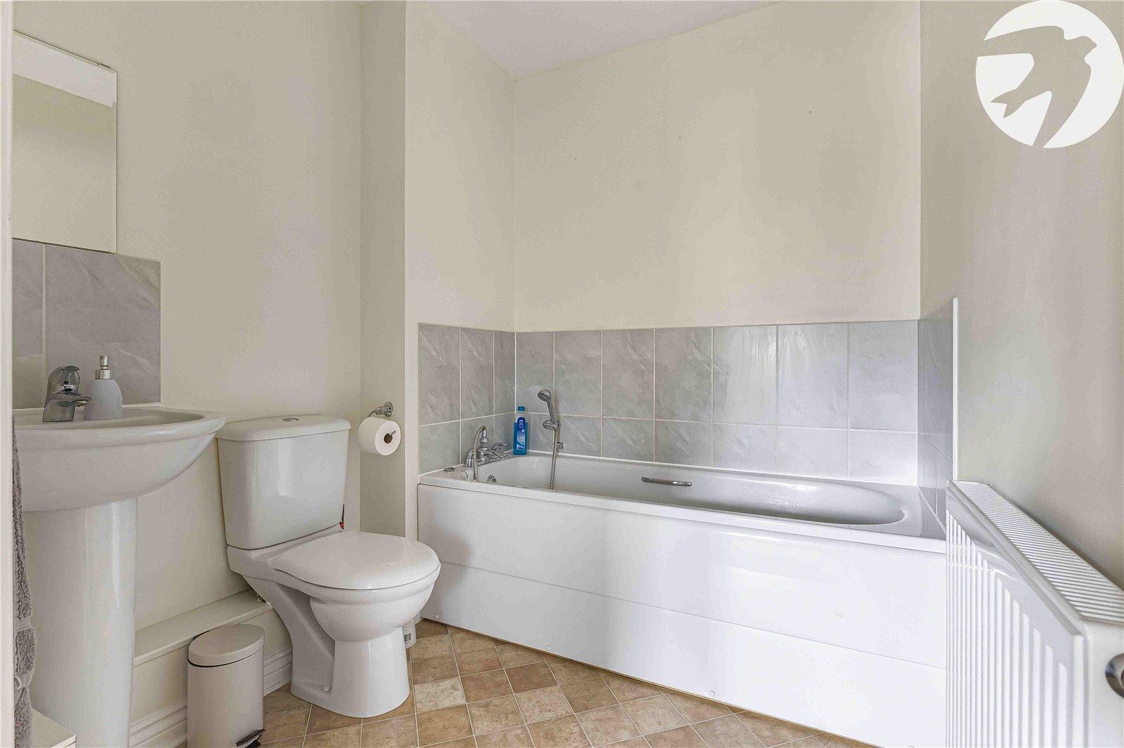 2 bedroom property for sale in Silver Streak Way | Robinson Michael & Jackson