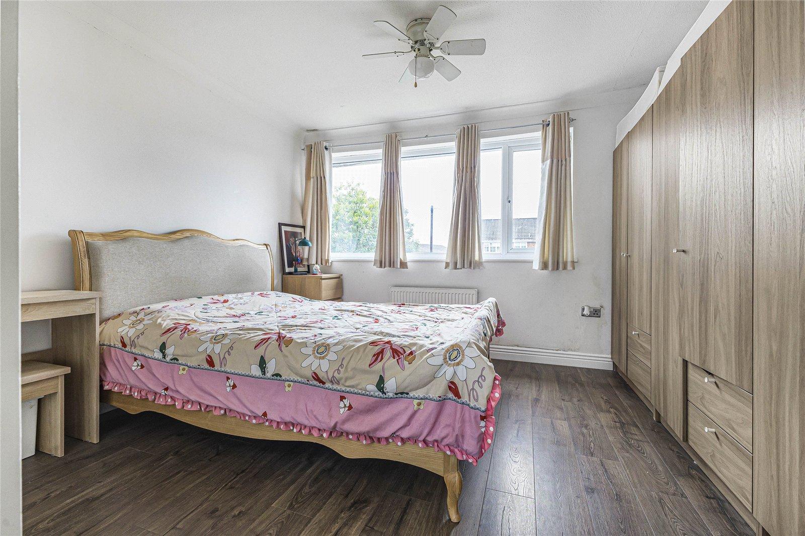 2 bedroom house for sale in Rochester | Robinson Michael & Jackson