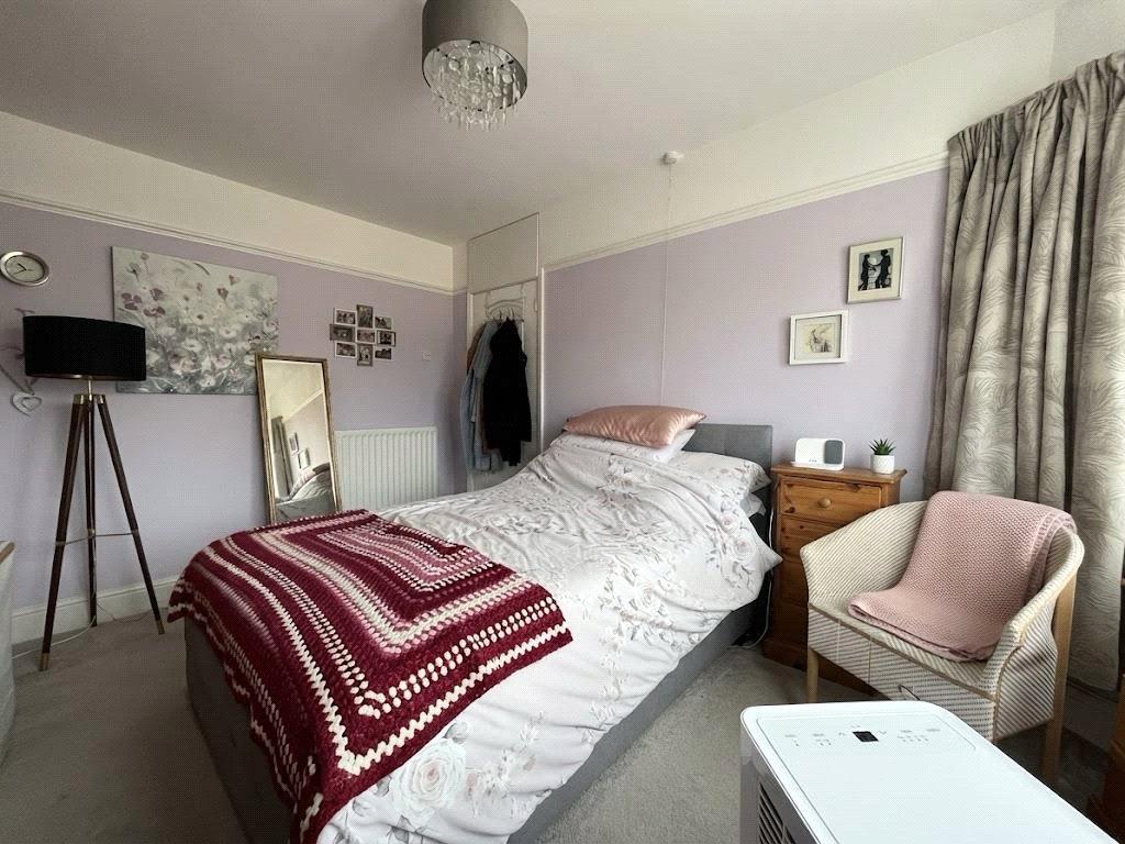3 bedroom house for sale in Strood | Robinson Michael & Jackson