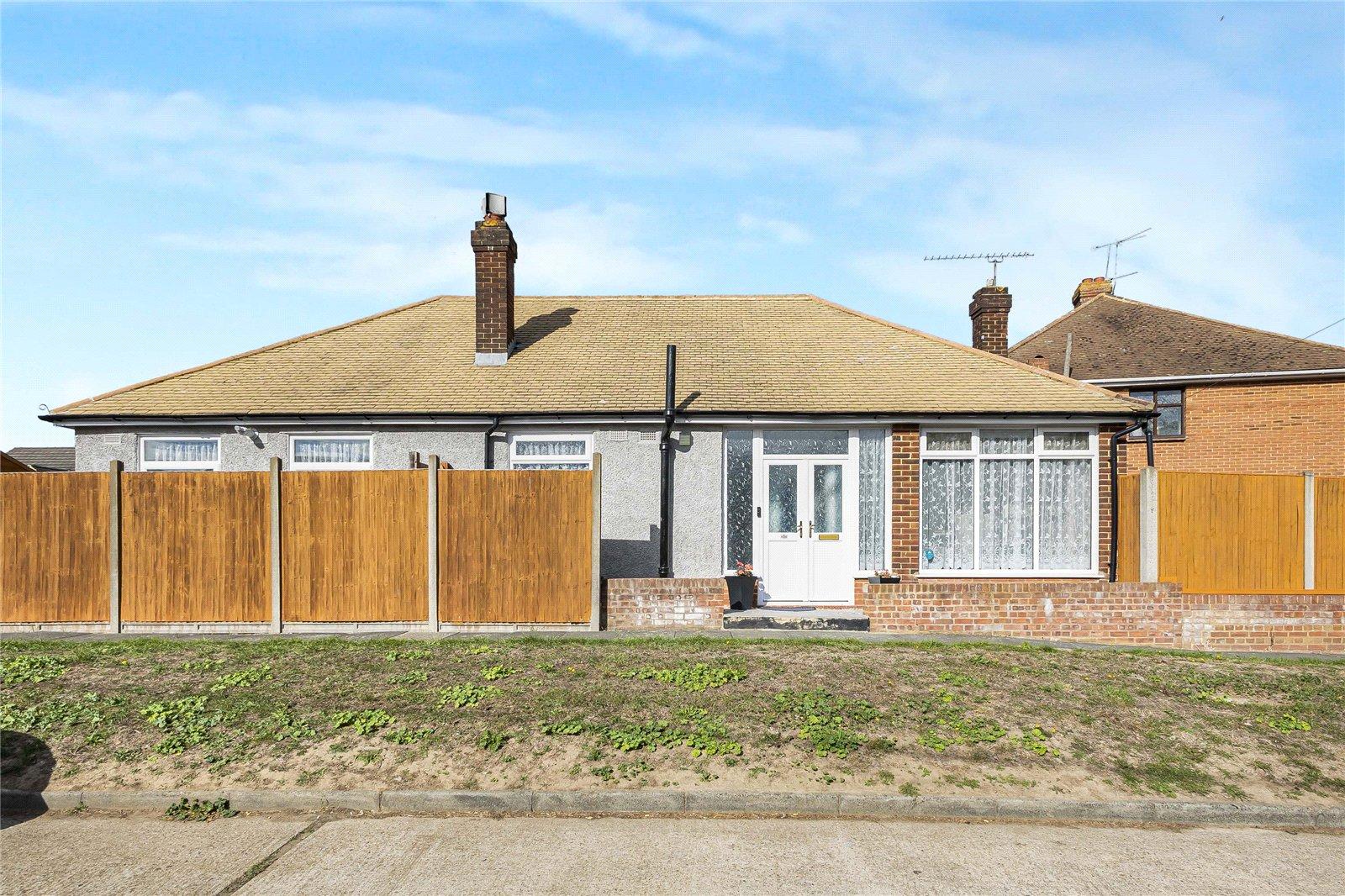 2 bedroom bungalow for sale in Rochester | Robinson Michael & Jackson
