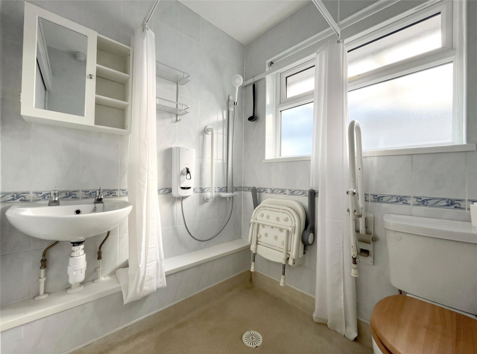 2 bedroom bungalow for sale in High Halstow | Robinson Michael & Jackson