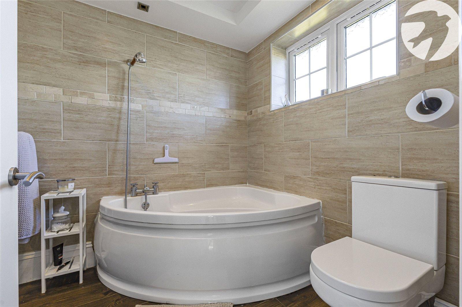 3 bedroom house for sale in Cliffe | Robinson Michael & Jackson