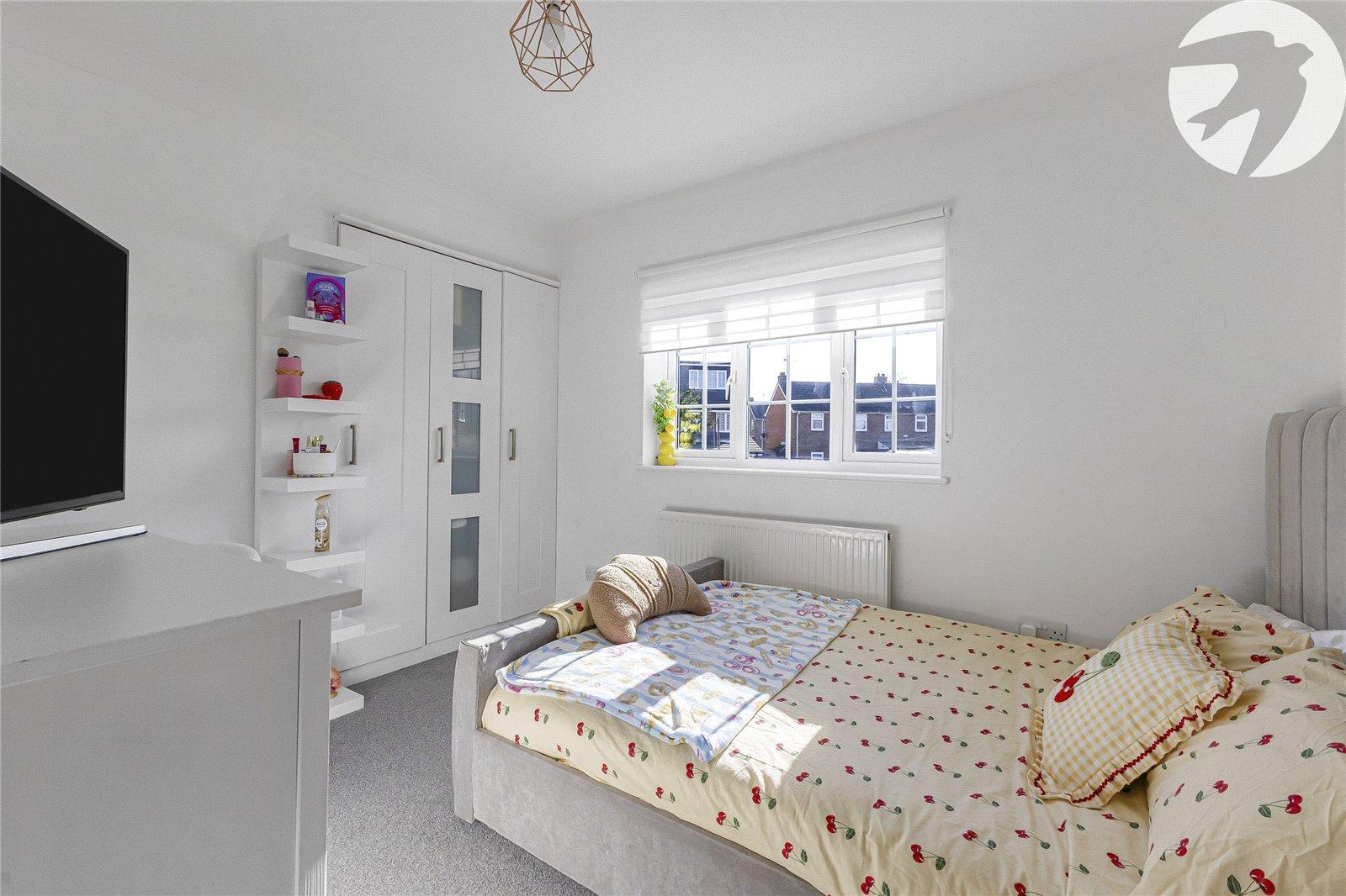 3 bedroom house for sale in Cliffe | Robinson Michael & Jackson