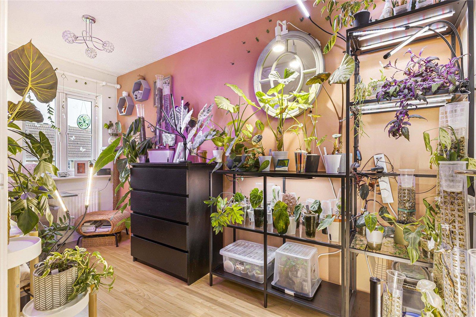 2 bedroom house for sale in Leaman Close | Robinson Michael & Jackson