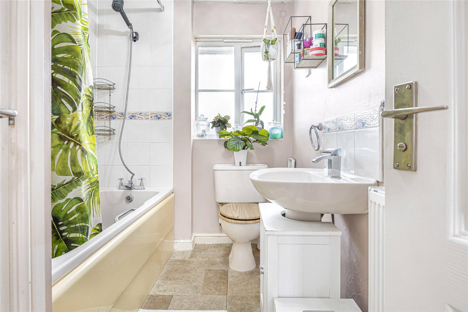 2 bedroom house for sale in Leaman Close | Robinson Michael & Jackson
