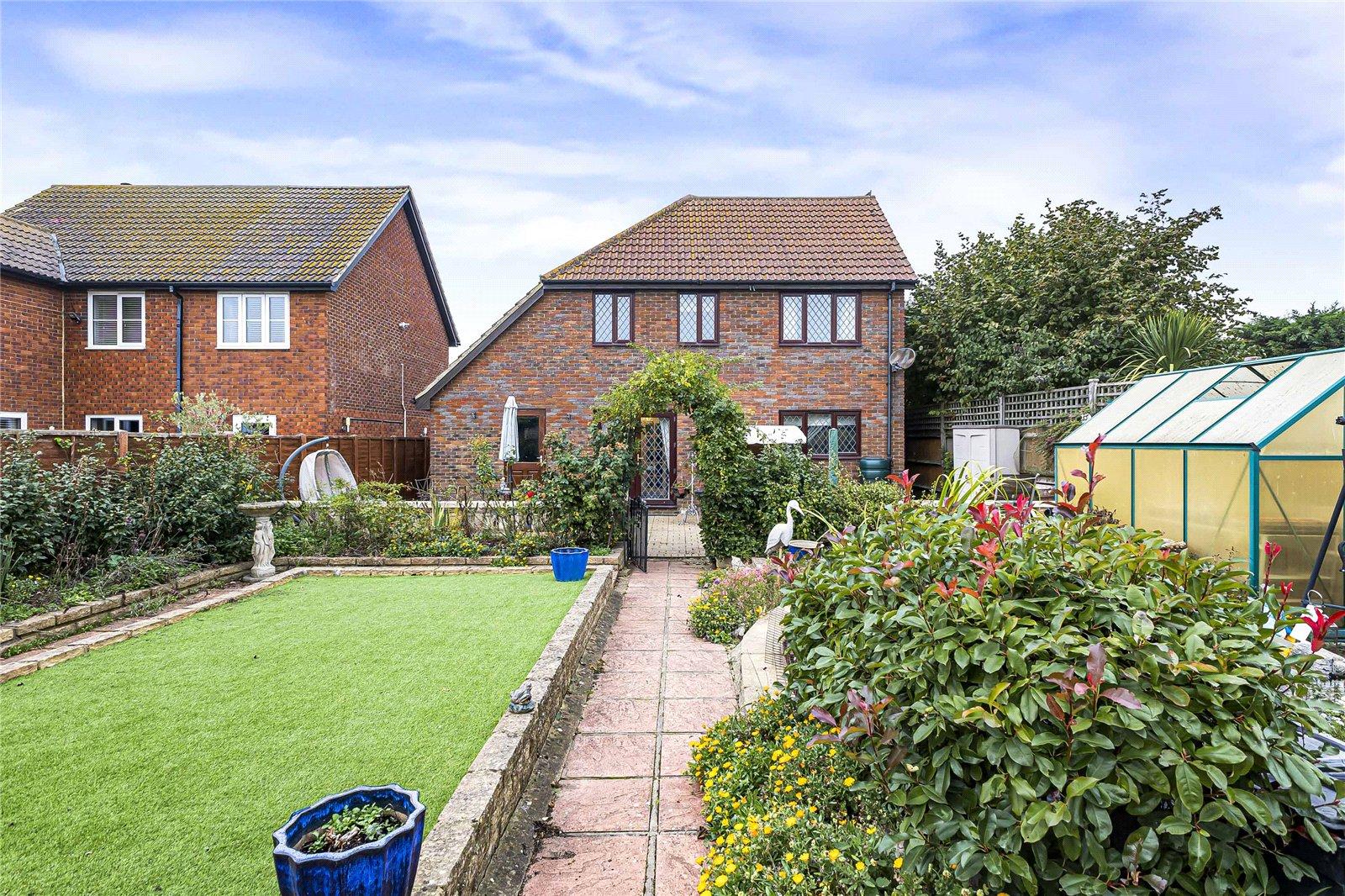 4 bedroom house for sale in Cliffe | Robinson Michael & Jackson