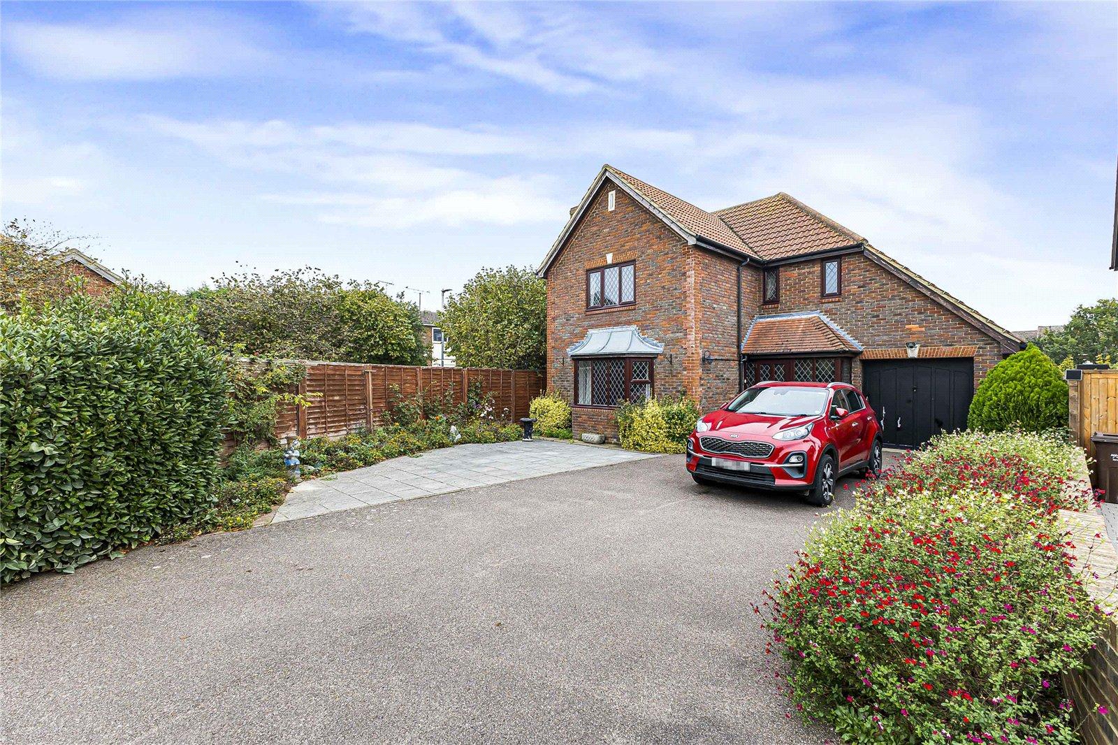 4 bedroom house for sale in Cliffe | Robinson Michael & Jackson