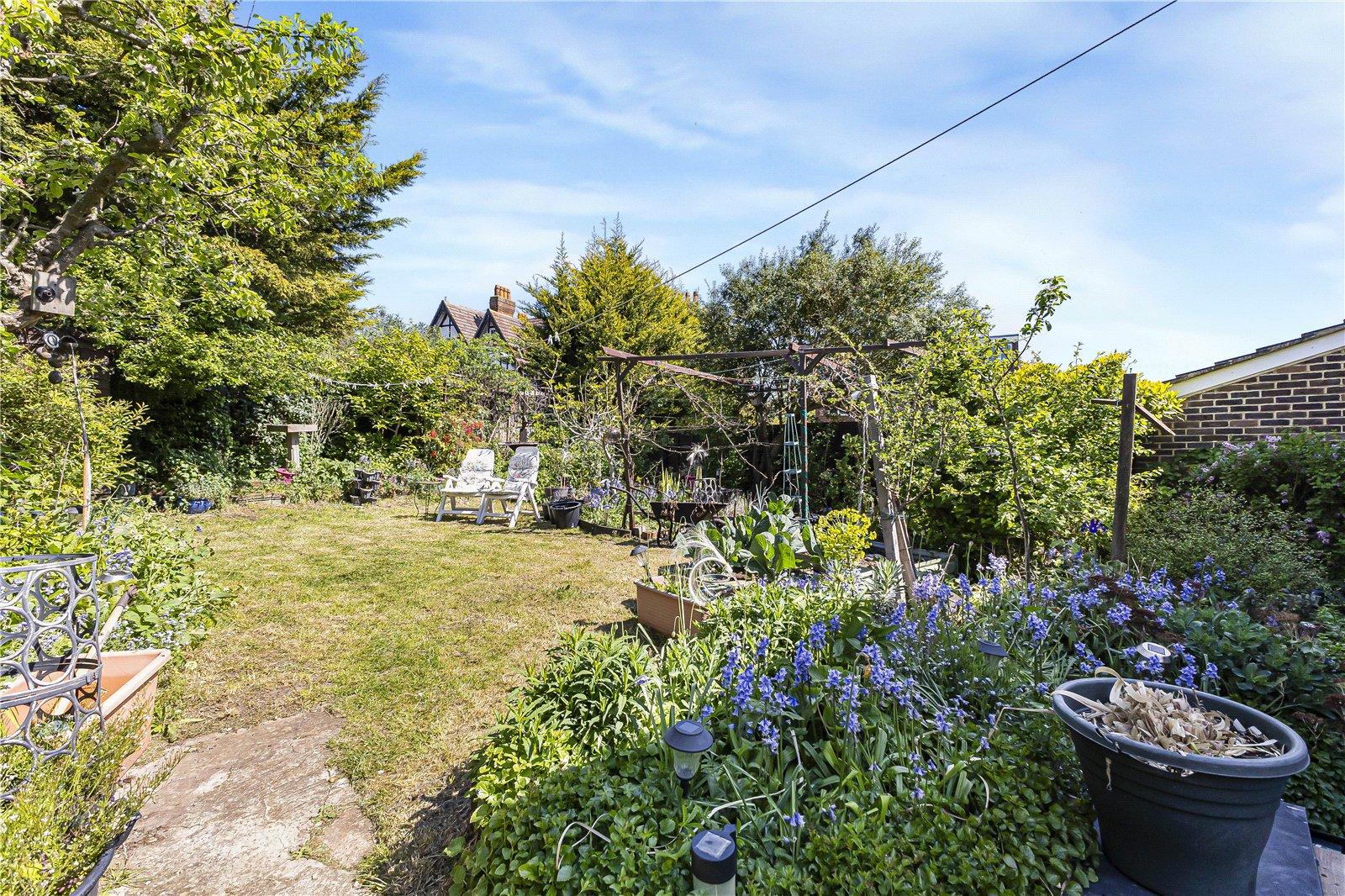 3 bedroom house for sale in Hextable | Robinson Jackson