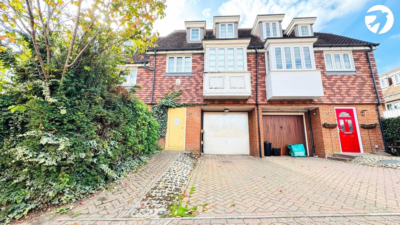 3 bedroom house for sale in Hextable | Robinson Jackson