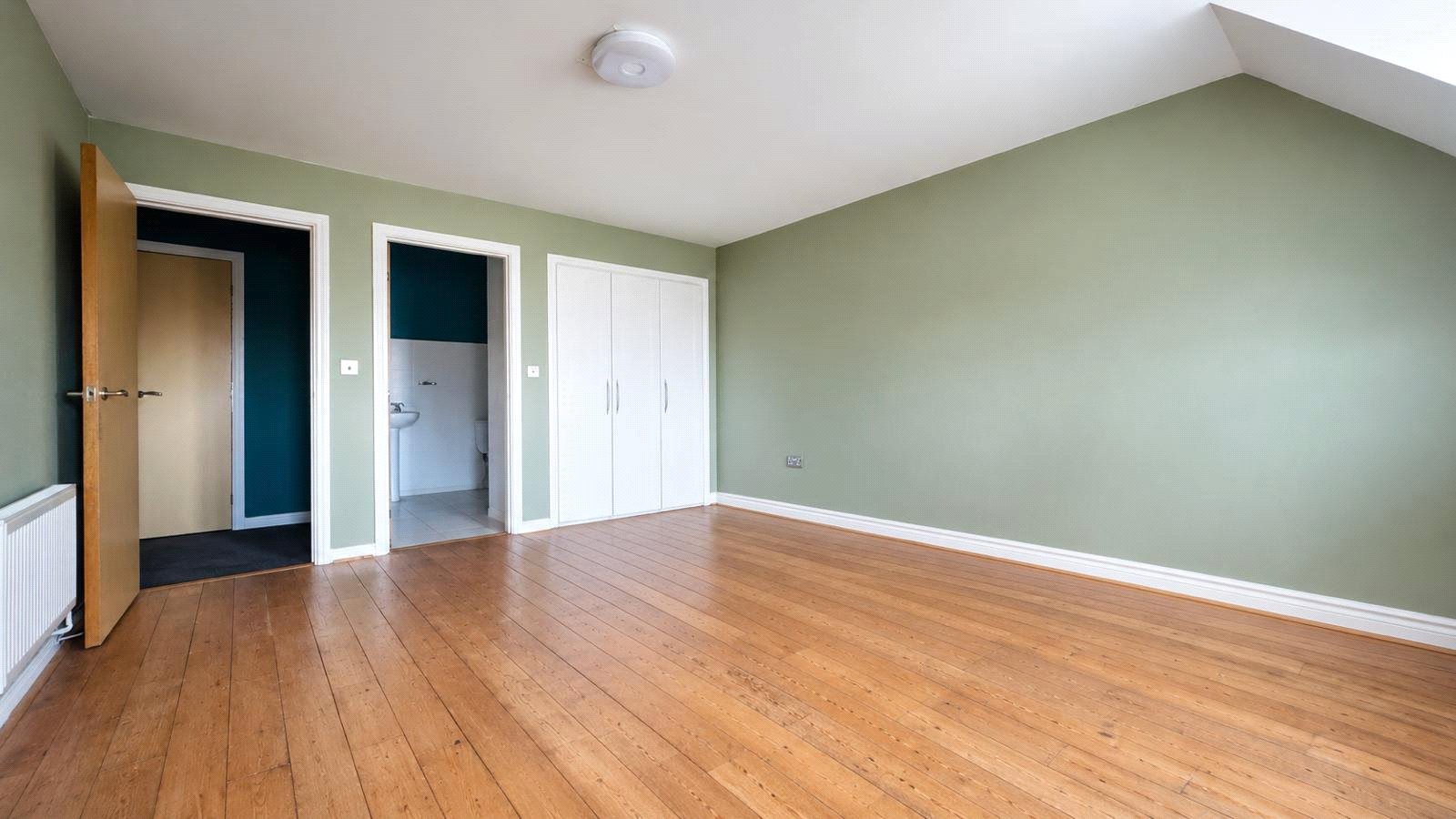 3 bedroom house for sale in Hextable | Robinson Jackson
