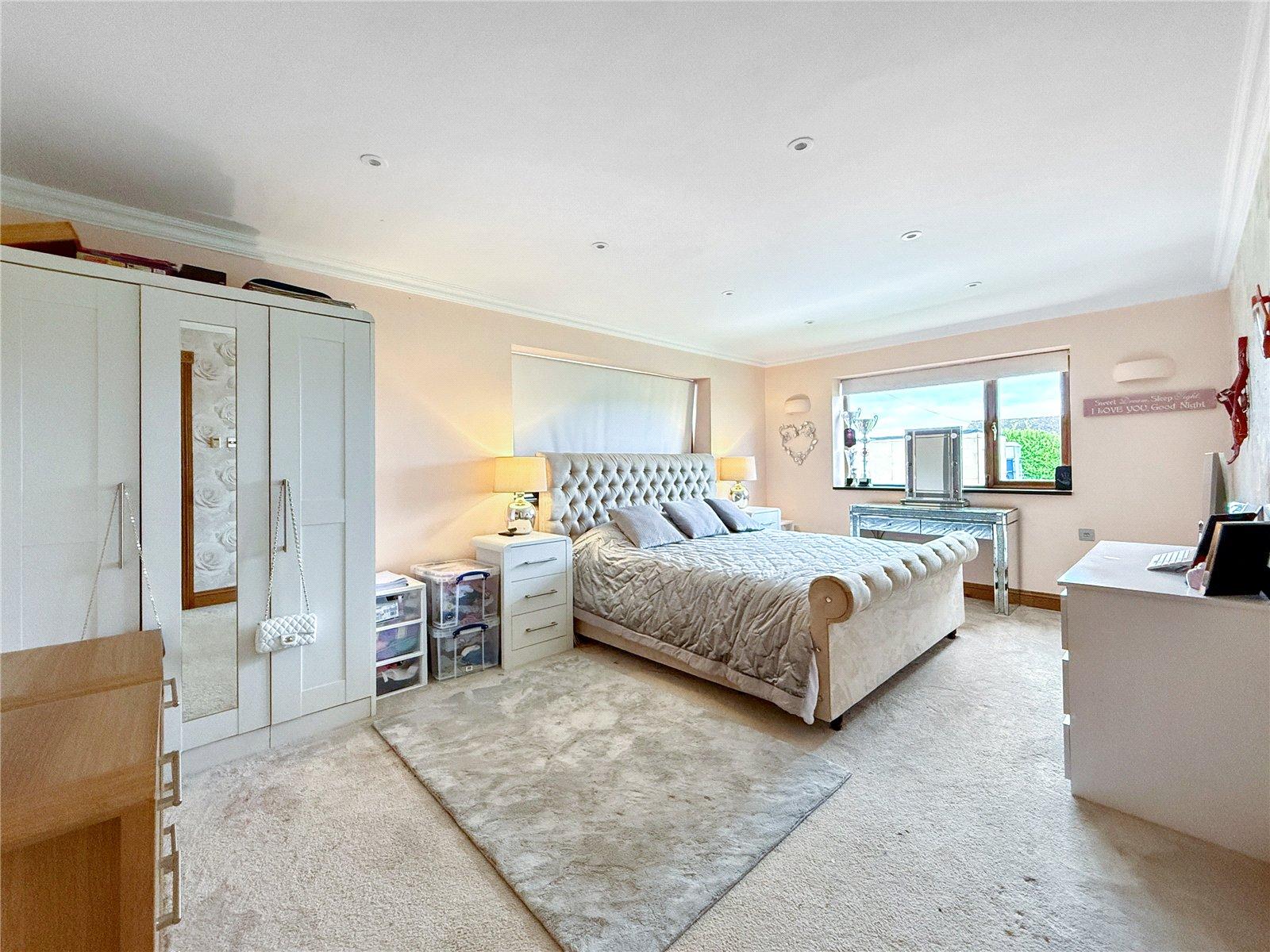 4 bedroom bungalow for sale in Eynsford | Robinson Jackson