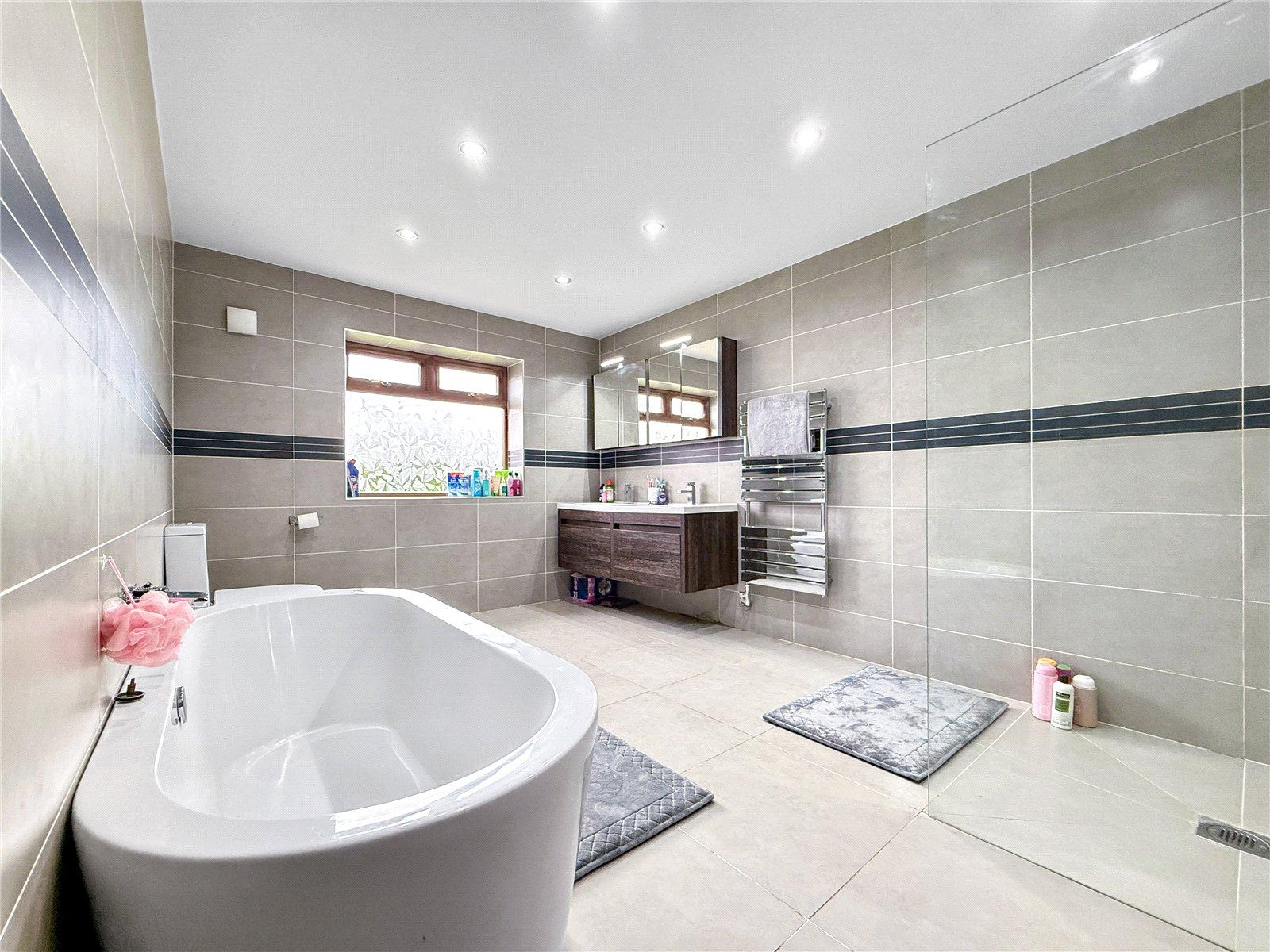 4 bedroom bungalow for sale in Eynsford | Robinson Jackson