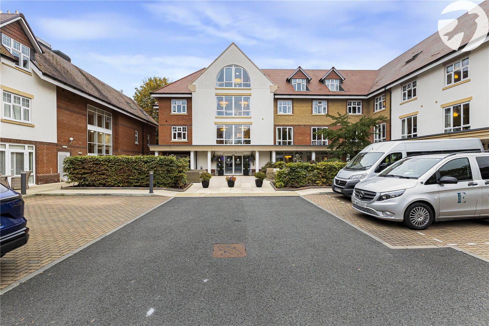 2 bedroom property for sale in Hextable | Robinson Jackson
