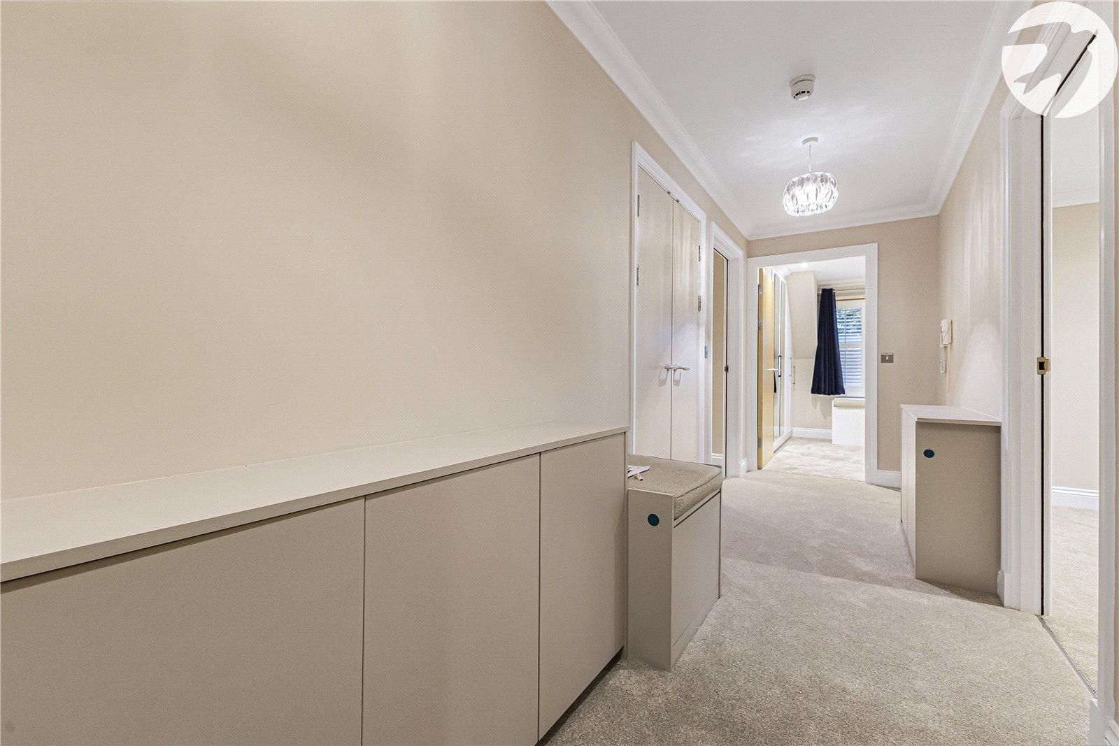 2 bedroom property for sale in Hextable | Robinson Jackson