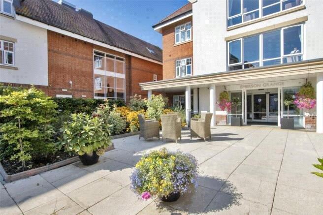 2 bedroom property for sale in Hextable | Robinson Jackson