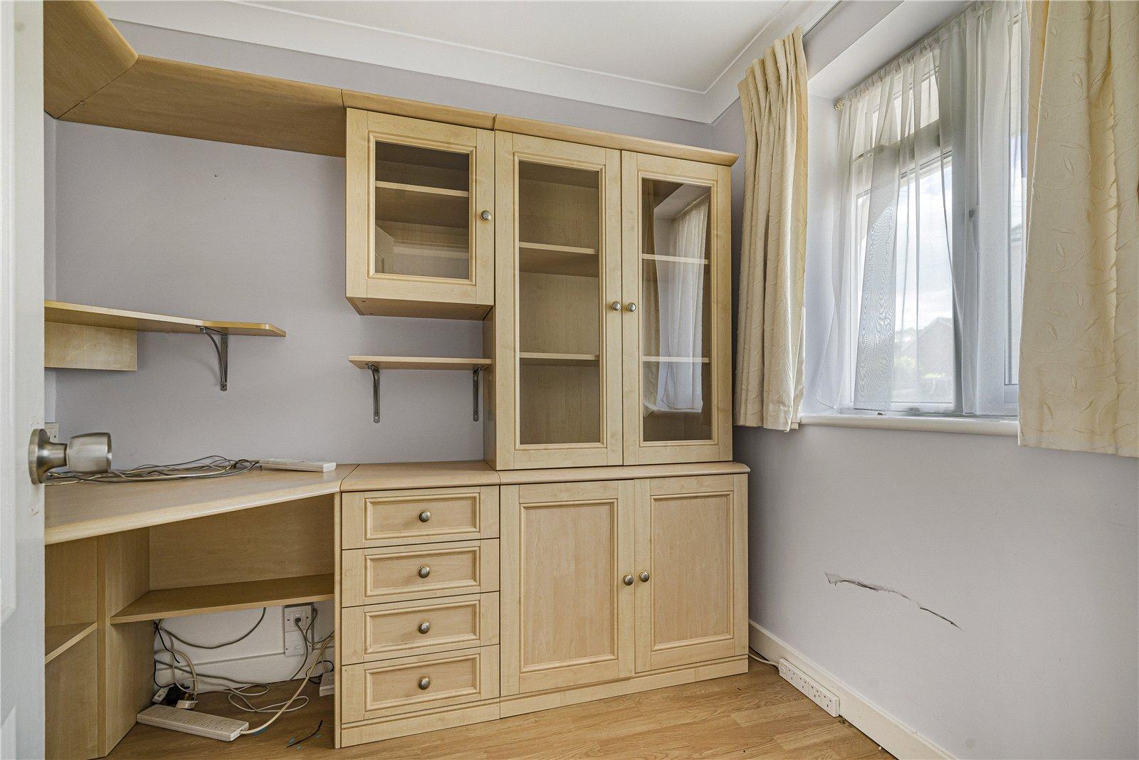 4 bedroom house for sale in Hextable | Robinson Jackson