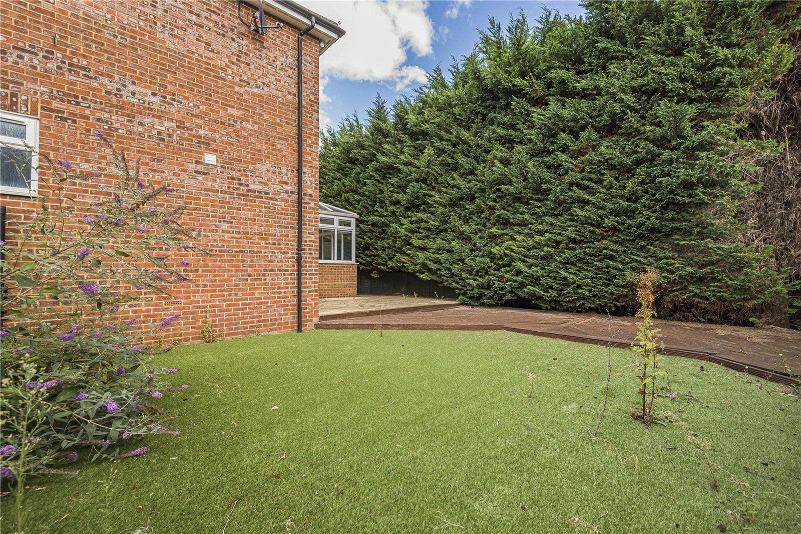 4 bedroom house for sale in Hextable | Robinson Jackson