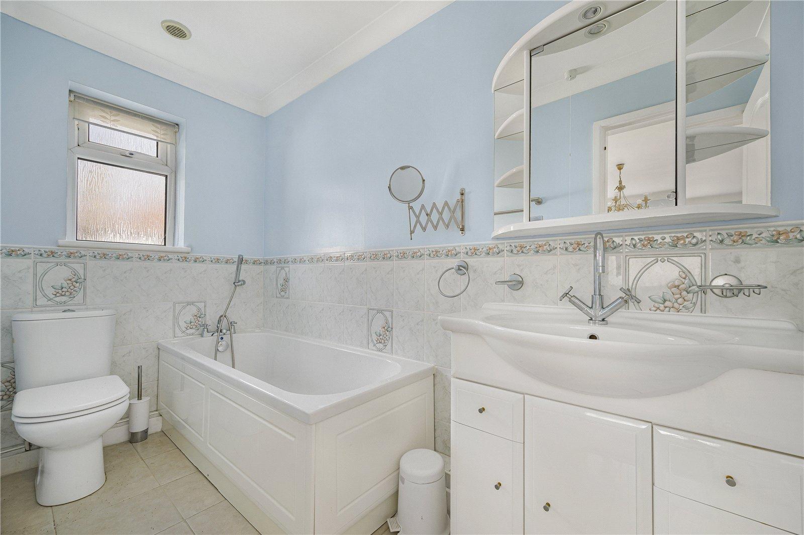 4 bedroom house for sale in Hextable | Robinson Jackson