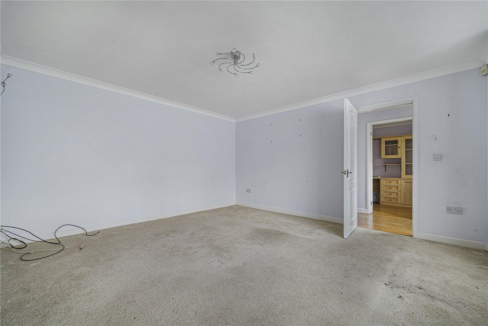 4 bedroom house for sale in Hextable | Robinson Jackson