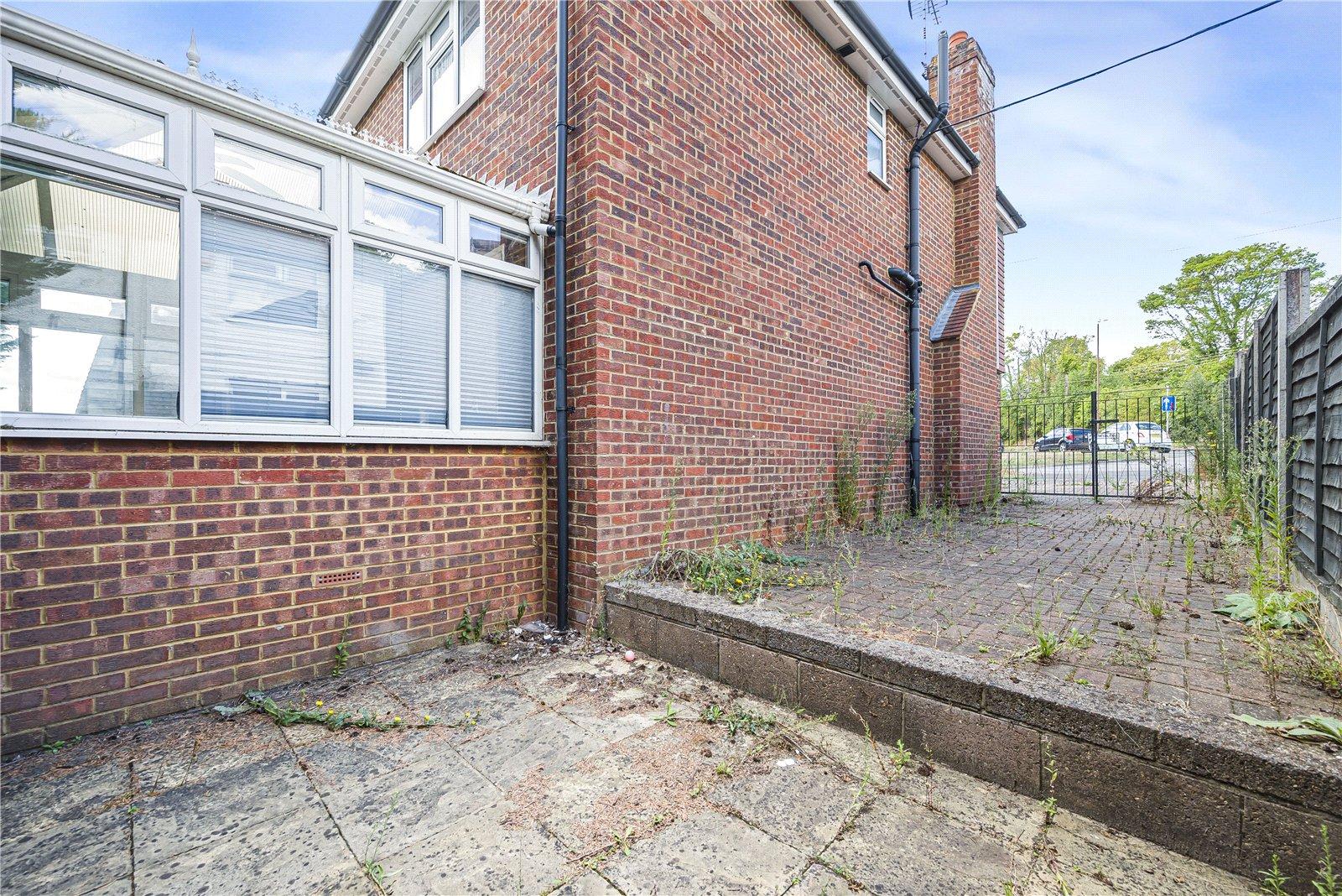 4 bedroom house for sale in Hextable | Robinson Jackson