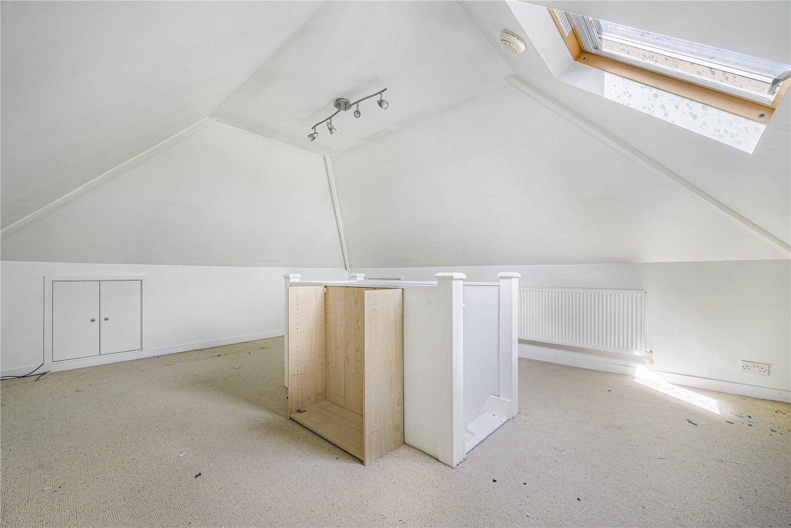 4 bedroom house for sale in Hextable | Robinson Jackson