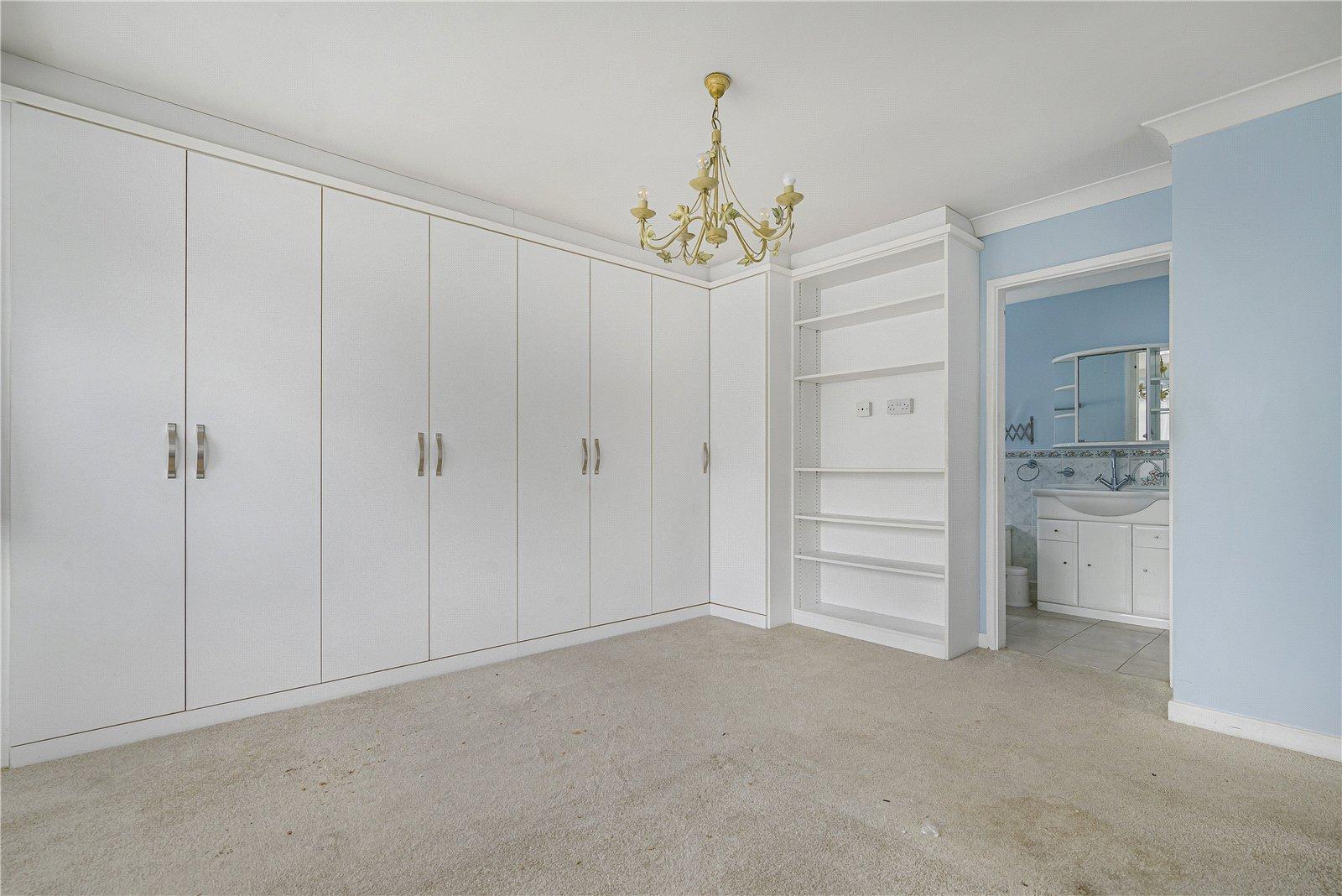 4 bedroom house for sale in Hextable | Robinson Jackson