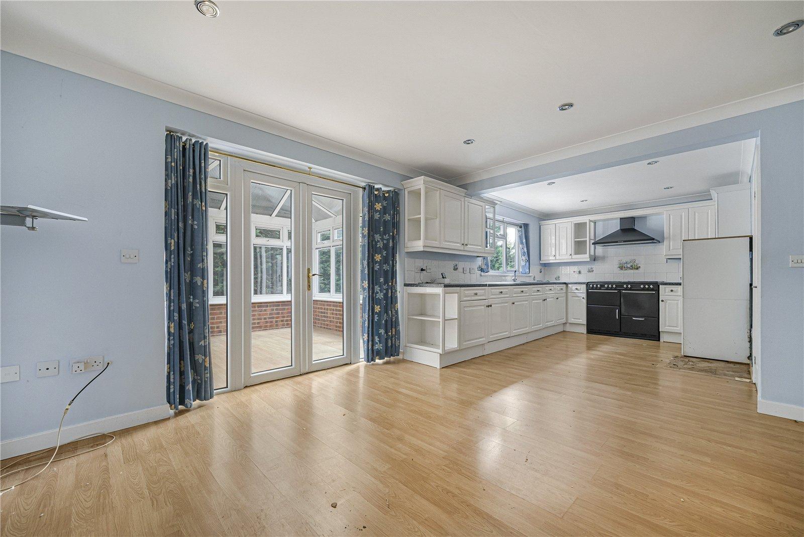 4 bedroom house for sale in Hextable | Robinson Jackson