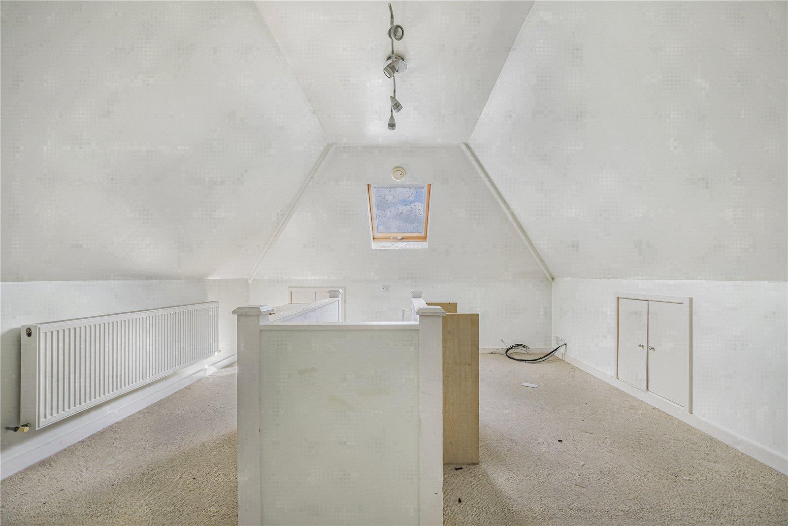 4 bedroom house for sale in Hextable | Robinson Jackson