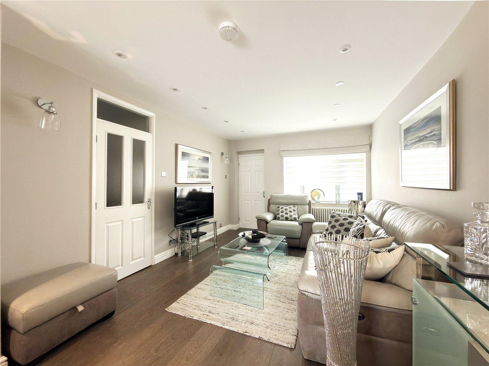 4 bedroom house for sale in Hextable | Robinson Jackson