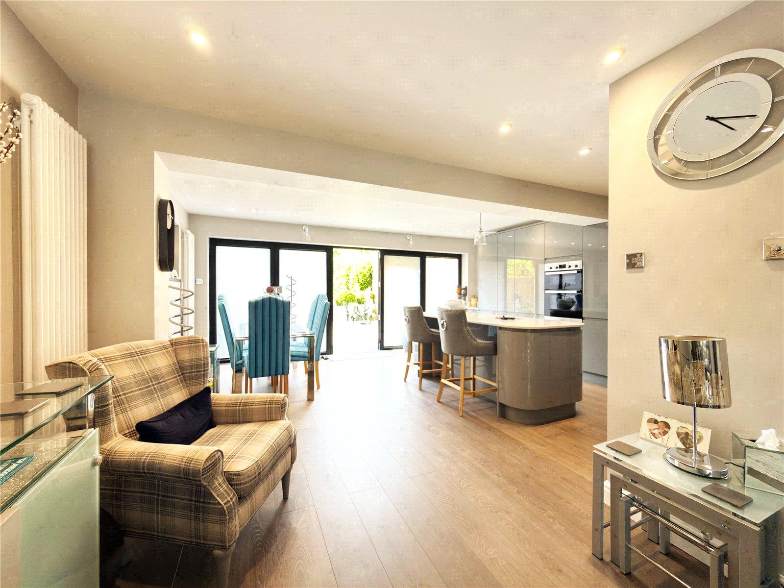 4 bedroom house for sale in Hextable | Robinson Jackson