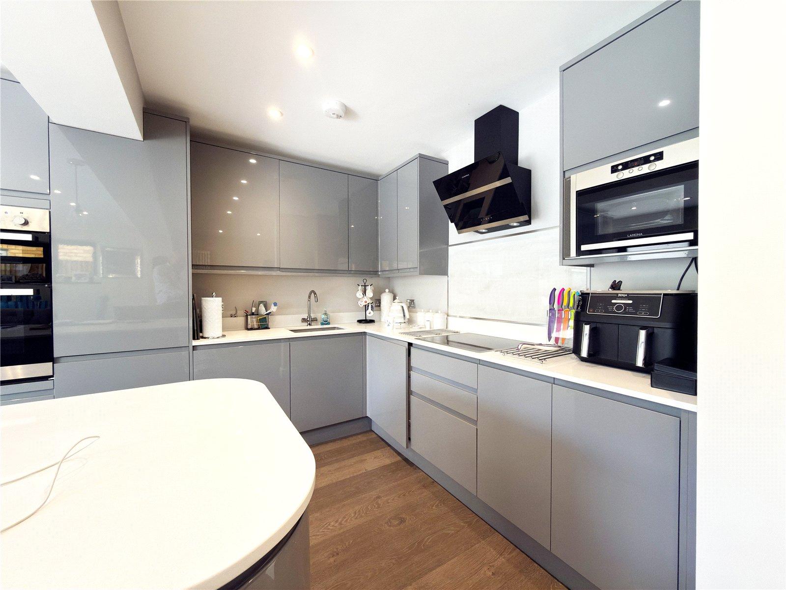 4 bedroom house for sale in Hextable | Robinson Jackson