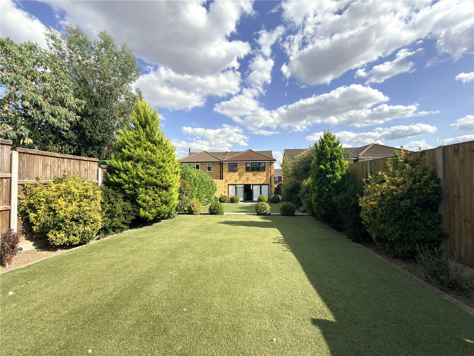 4 bedroom house for sale in Hextable | Robinson Jackson